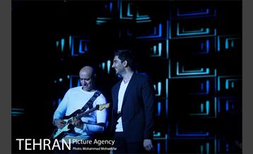 اجرای کنسرت فرزاد فرزین ویژه کودکان کار 25