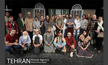 نمایش شیش و بش به کارگردانی جواد روشن 38