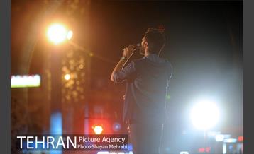 اجتماع بزرگ جوانان شهر تهران در میدان امام حسین(ع) 24