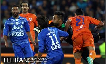 دیدار استقلال تهران و سایپا در لیگ برتر فوتبال 22