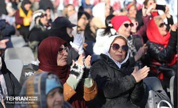 آیین یلدای مهربانی و کاشت نهال در بوستان سرخه حصار 6