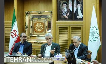 دیدار اعضای فدراسیون فوتبال با شهردار تهران 40