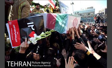 تشییع شهدای آتش نشان با حضور مردم  17