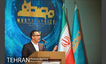 جایزه مصطفی(ص) در تالار وحدت 12