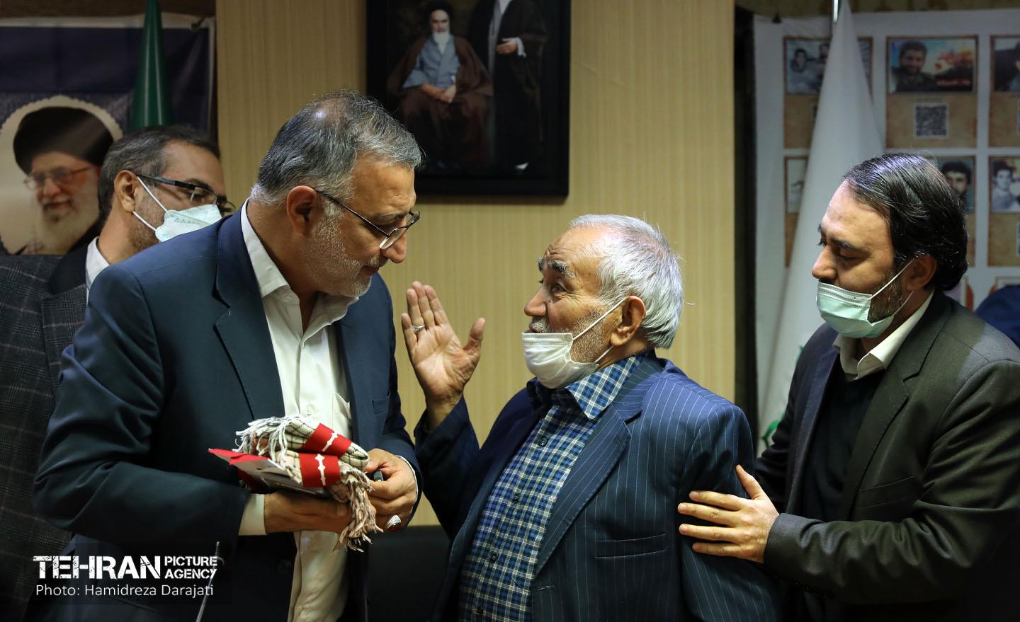 دیدار شهردار تهران با نخبگان منطقه 16 شهرداری 45