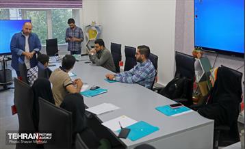 دوره گرافیک تبلیغاتی مدرسه کندو 11