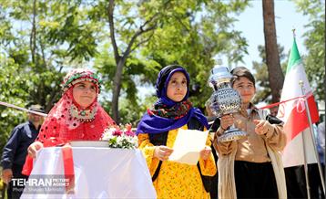 افتتاح بوستان شهدای خدمت و ۲۱۰ پروژه منطقه ۱۰ 20