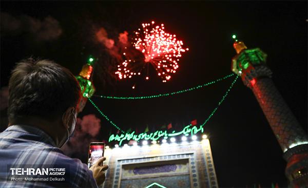 لحظه سال تحویل در حرم امام زاده صالح(ع) 32