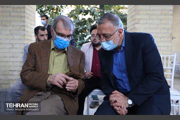 نشست صمیمی شهردار تهران با اهالی شعر و ادب 1