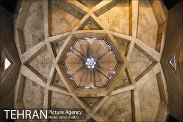 مجموعه فرهنگی هنری برج آزادی 24
