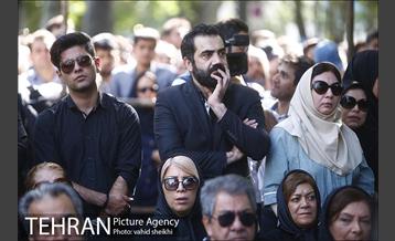 مراسم تشییع پیکر عزت الله انتظامی 11