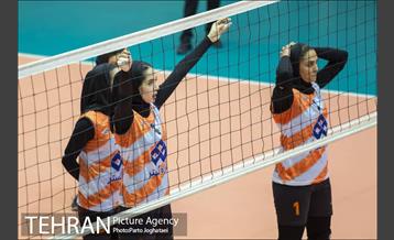 دیدار تیم های والیبال سایپا تهران و سروقامتان بابل 2