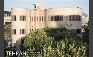 میدان شقایق‎ 2