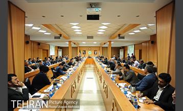 جلسه شورای معاونان و شهرداران با حضور شهردار تهران 13