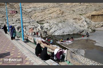 قالیشویی سنتی در چشمه علی 46