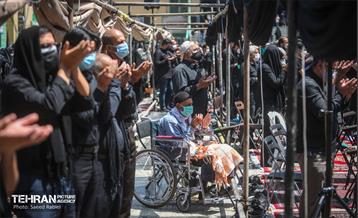 مراسم عزاداری عاشورای حسینی در امامزادگان سیدجعفر(ع) و حمیده خاتون(س) 30