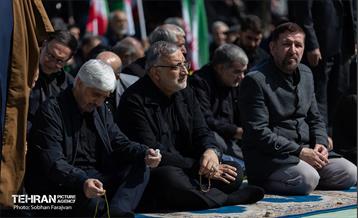 اقامه نماز جمعه در مصلی امام خمینی(ره) در تهران 42