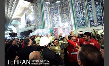 تشییع شهدای آتش نشان در شبستان مصلی 7