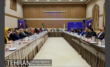 نشست نخبگان و پژوهشگران "سمپوزیوم مدیریت دانش و نوآوری در شهر" 12