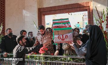 مراسم تشییع پیکر دو شهید گمنام دفاع مقدس در منطقه 11