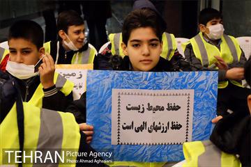 اجرای برنامه تاتر ترافیکی برای کودکان و دانش آموزان در مترو  راه آهن 28