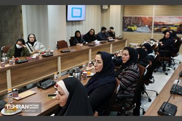 نشست هم‌اندیشی بانوان تاکسیران سرپرست خانوار 24