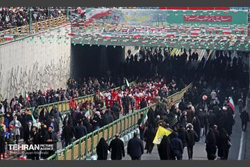 راهپیمایی ۲۲ بهمن در تهران - 3 21