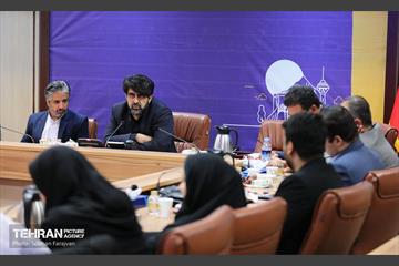 جلسه هم اندیشی رئیس مرکز ارتباطات با مدیران روابط عمومی شهرداری تهران 18