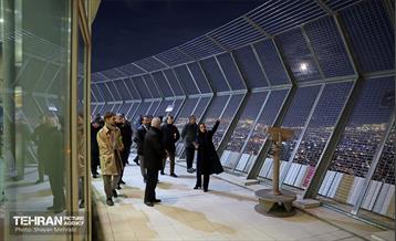 نشست صمیمی شهردار تهران با اساتید دانشگاه‌های ایران و روسیه 45