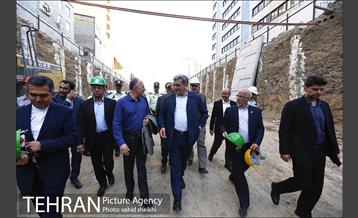 مراسم اتصال جبهه های حفاری شمالی و جنوبی تونل زیر گذر استادمعین 5