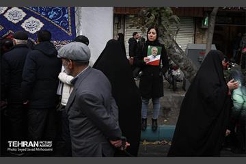 تشییع پیکر ۱۰۰ شهید مردمی و مدافع امنیت در تهران - 3 19
