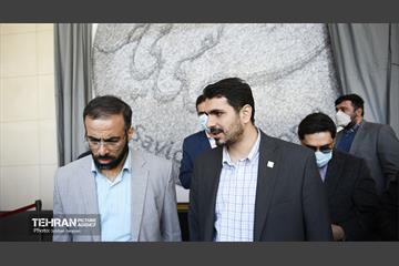 رونمایی از بزرگترین نخ نگاره جهان  10