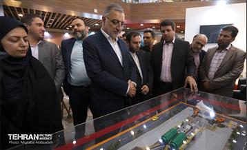 بازدید شهردار تهران از نمایشگاه شهرهای خواهرخوانده و توانمندی های مدیریت شهری تهران