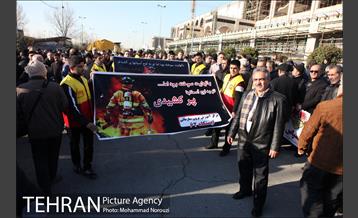 بدرود قهرمانان شهر-1 28