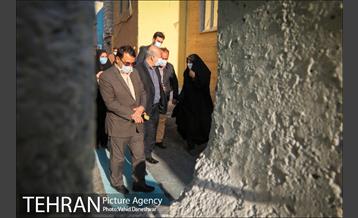 آیین افتتاح نیروگاه خورشیدی و کوچه دوستی در منطقه۱۷