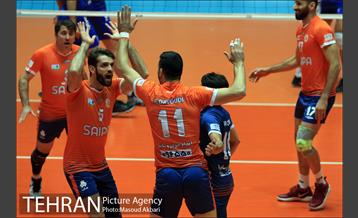 دیدار تیم های والیبال پیکان و سایپا 8