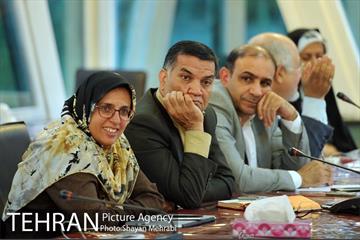 جلسه شهردار تهران با اعضای شورای شهر 40