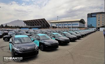 آیین ورود ۱۰۰۰ دستگاه تاکسی برقی به ناوگان حمل و نقل عمومی شهر تهران 25