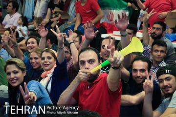 تماشای بازی تیم های ملی ایران و اسپانیا در پردیس سینمایی چارسو  39