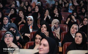 تجلیل از معلمان دانش‌آموزان با نیازهای ویژه شهر تهران 19