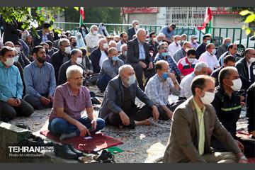 اقامه نماز عید فطر در محله کرمان 8