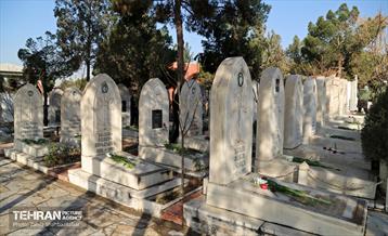 آیین غبارروبی و عطر افشانی مزار ۱۱۴ شهید مسیحی در منطقه ۱۵ 1