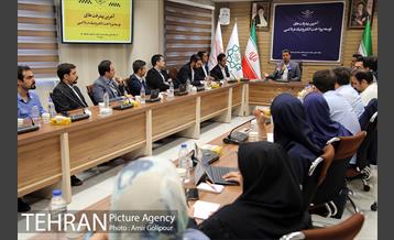 برسی آخرین پیشرفتهای توسعه پرداخت الکترونیک در تاکسی 17