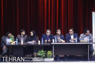 مراسم دیدار مردمی نمایندگان مجلس و اعضای شورای شهر تهران  12