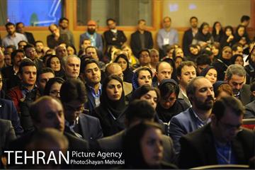 پنل اینترنت اشیا با حضور مهندس فرجود در هفتمین همایش سالانه بانکداری الکترونیک و نظام های پرداخت 14