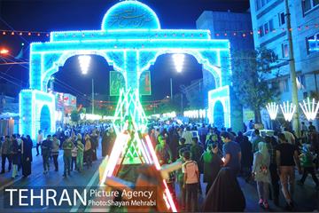 خیابان های تهران در شب میلاد امام زمان (عج) 24