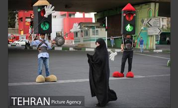 اجراهای خیابانی کمپین از خودمان شروع کنیم 27