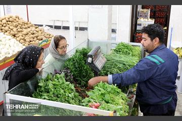 بازار میوه و تره‌بار میخک 12