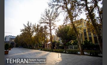 پاییز میدان مشق (سر در باغ ملی) 25