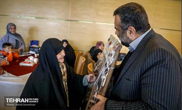 آیین تجلیل از خانواده‌های معظم شهدا منطقه 17